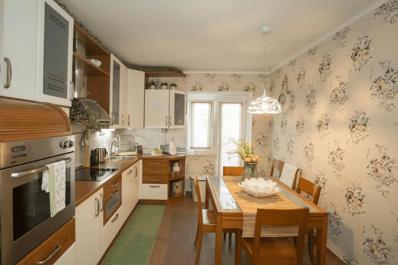 Beach Apartment Butterfly With Sea View Split Kültér fotó